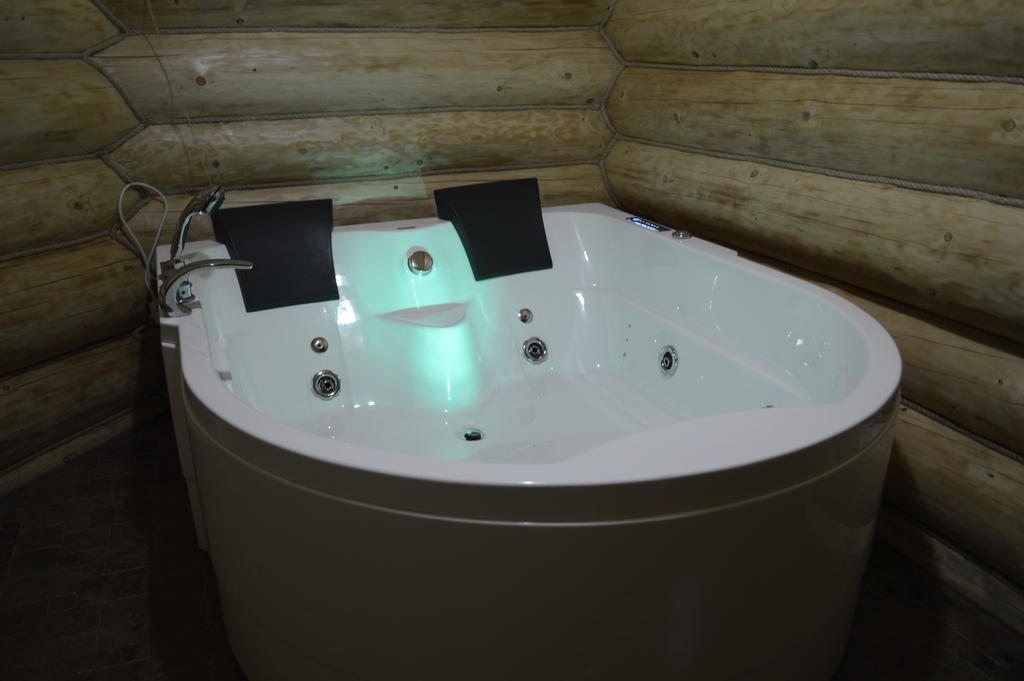 Drin-Lux-Cotteges Hotel Szlavszke Kültér fotó